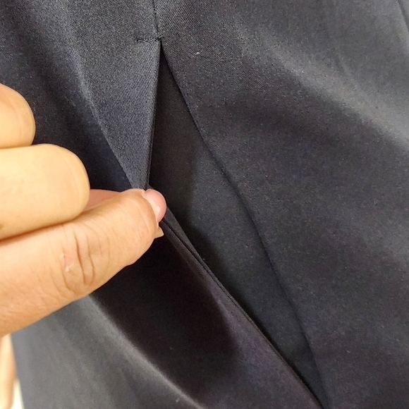 ANN Taylor Modern Black Hi-Low Dress Size: XSP - Picture 4 of 13